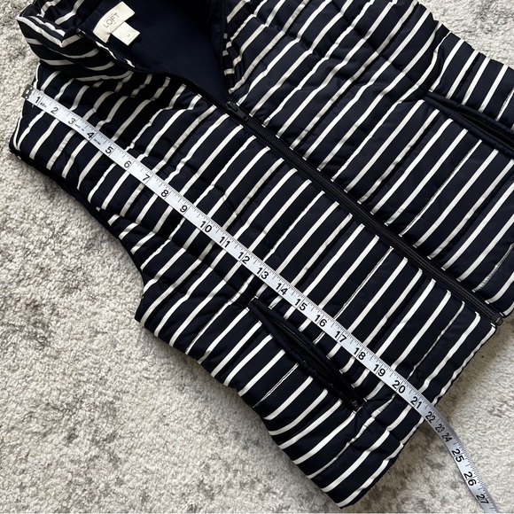 LOFT Puffer Vest Navy Blue White Stripe Nautical Preppy Neutral Coastal Small - Picture 3 of 7